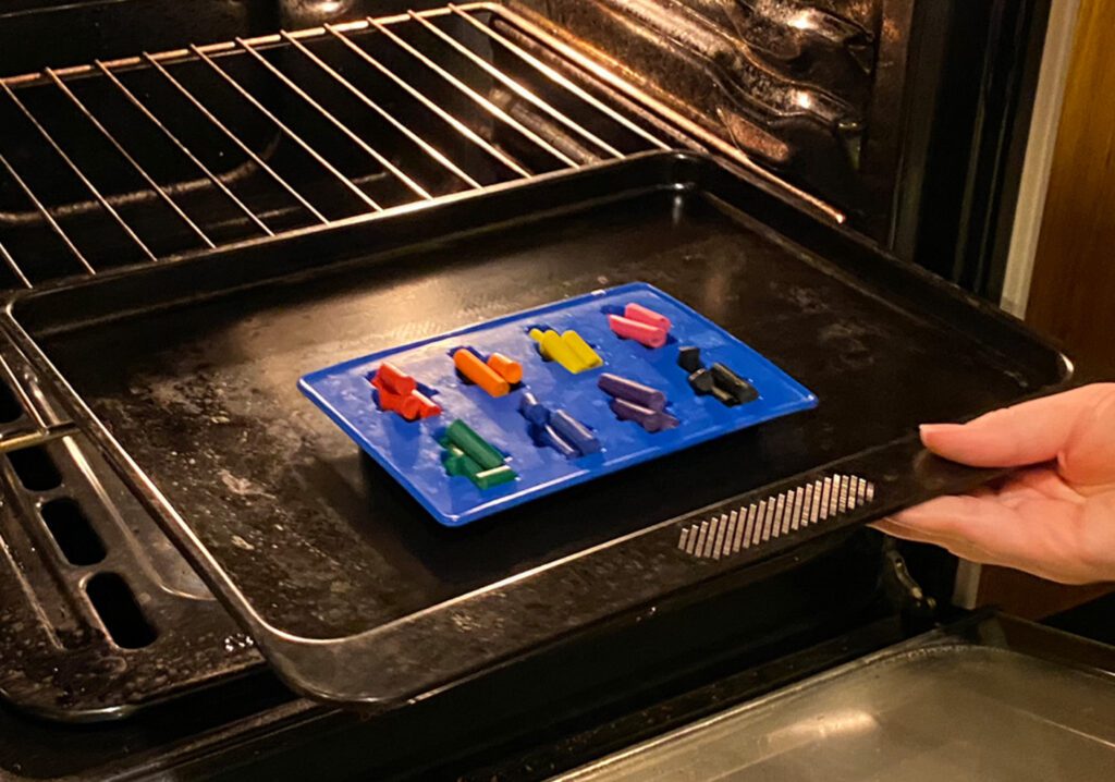 Illustrate benefit of using silicone moulds at varying temperatures including placing into an oven