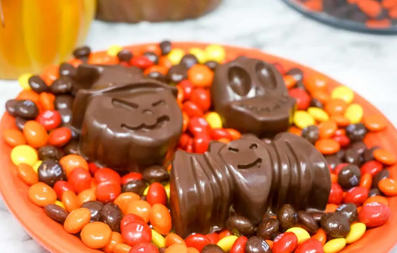 Chocolate Halloween treats 